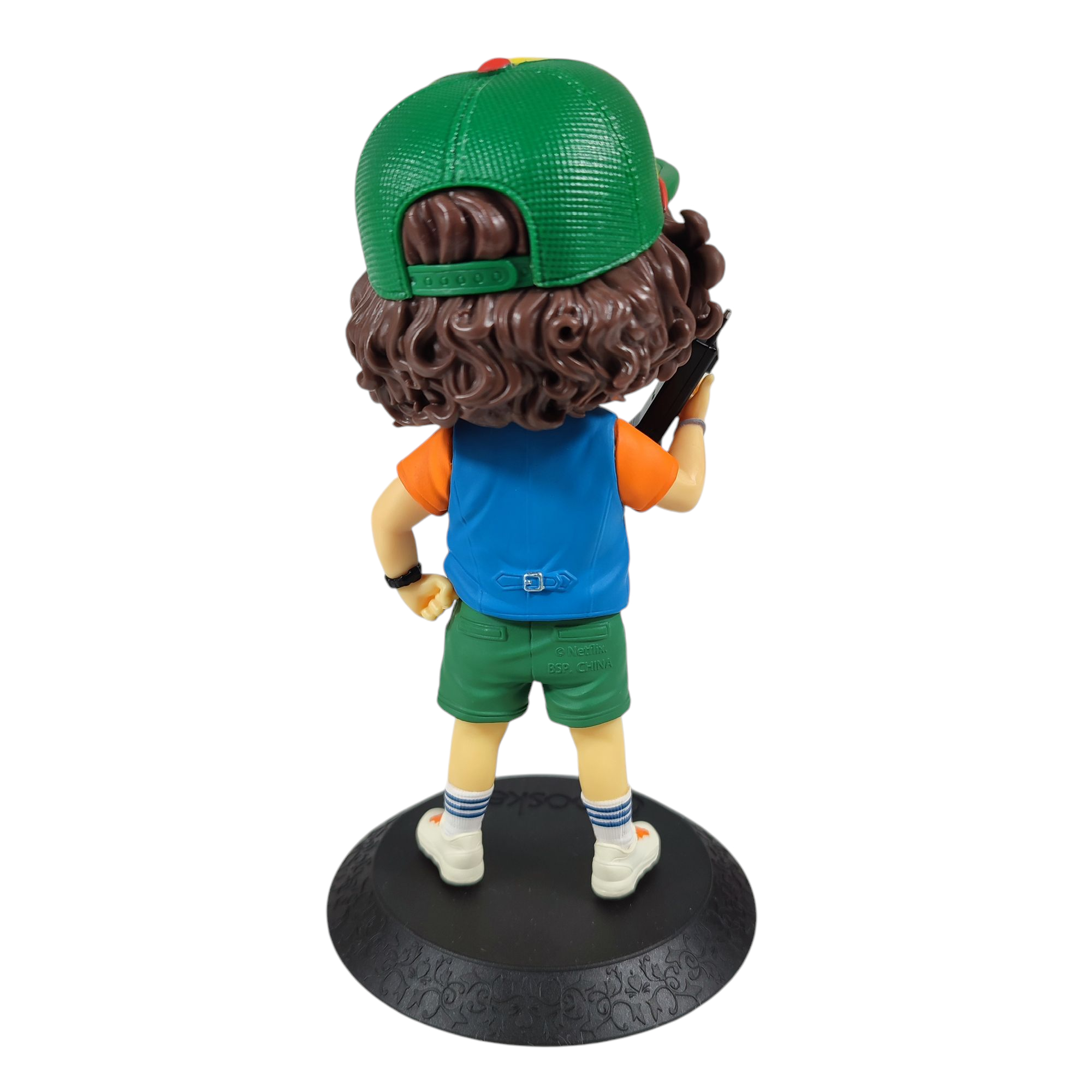 Voir photo 4 de Figurine Qposket - Stranger Things : Dustin Figurine Qposket - Stranger Things : Dustin Bon état - Vue 4 -